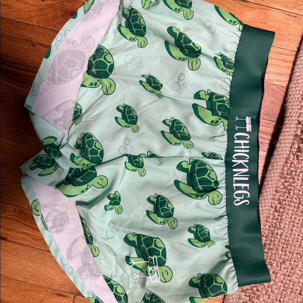 Turtle running shorts